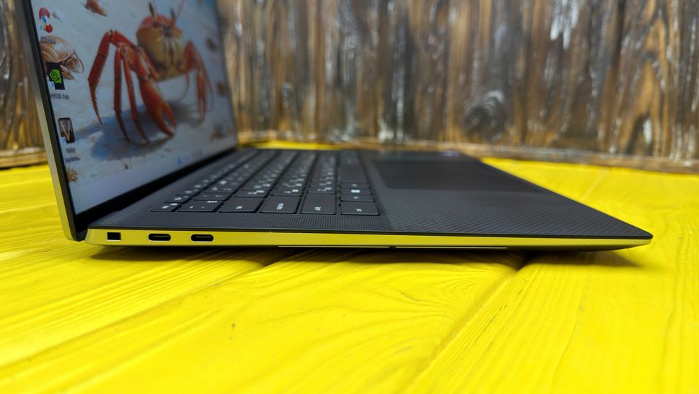 АКЦІЯ! Професійний Ноутбук Dell Precision 5560 /Core i5-11500H/Quadro T1200 4 GB