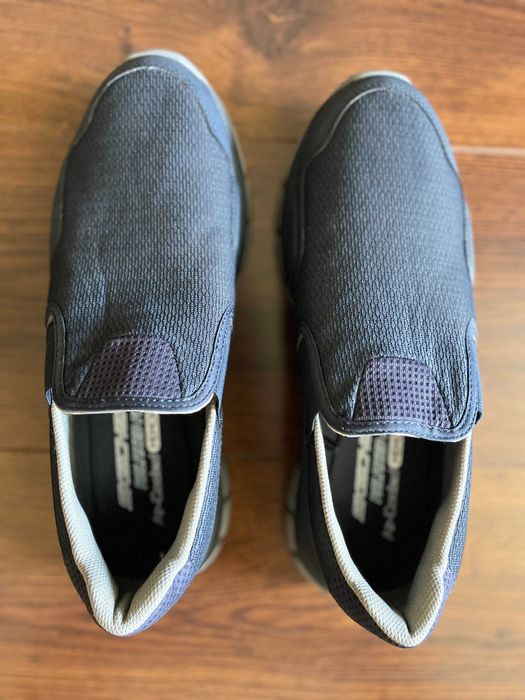 Ténis Skechers Novos