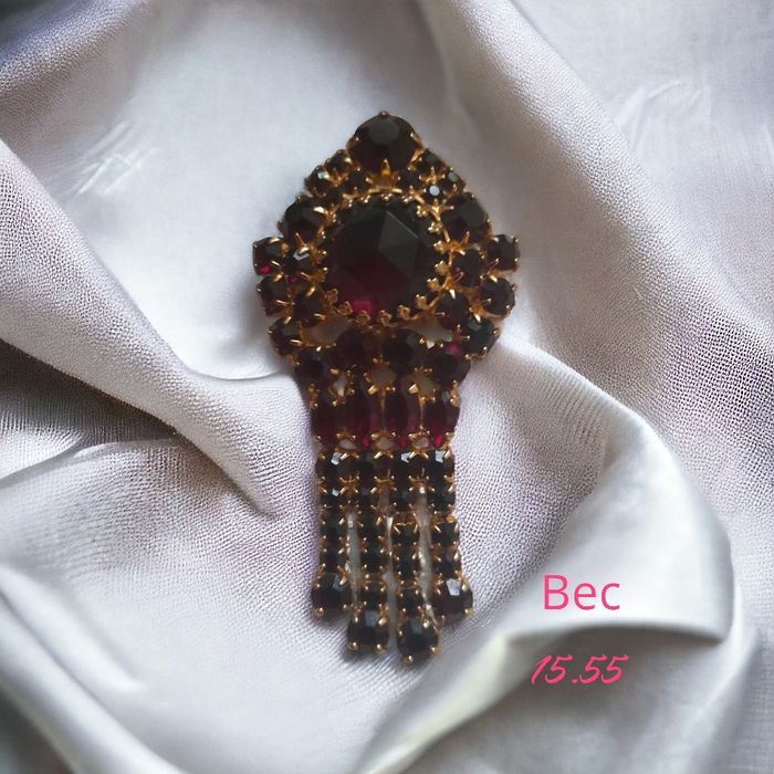 Брош,вентаж, редкость.