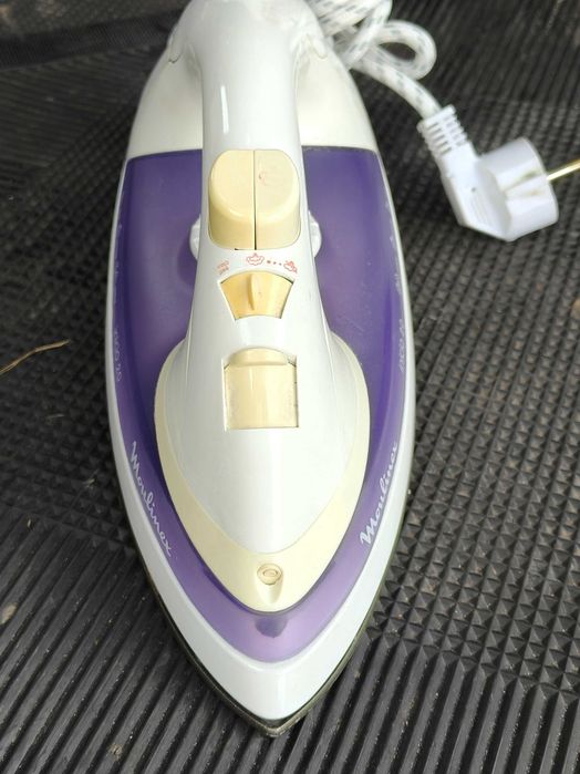 Утюг «Moulinex IM1120»