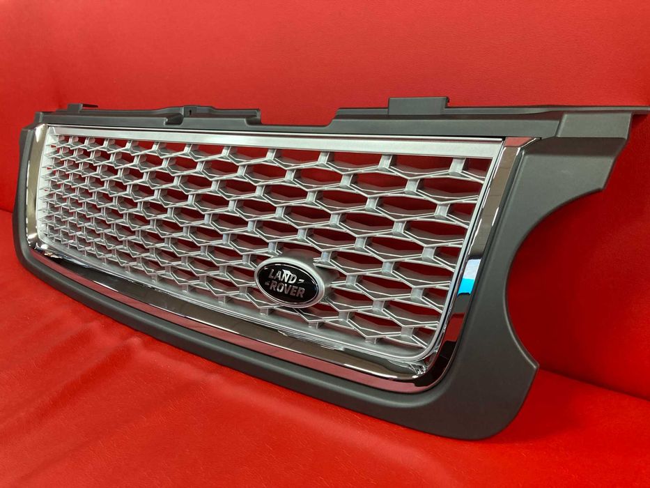 Решітка радиатора RANGE ROVER VOGUE 2010-2012 год.