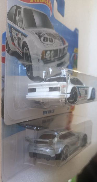 Conjunto 2 hot wheels bmw 635 csi & 20 toyota gr supra hot wheels