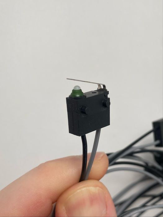 Кінцевик дверей Mercedes Benz Vito Viano W639 мікрик концевик двери