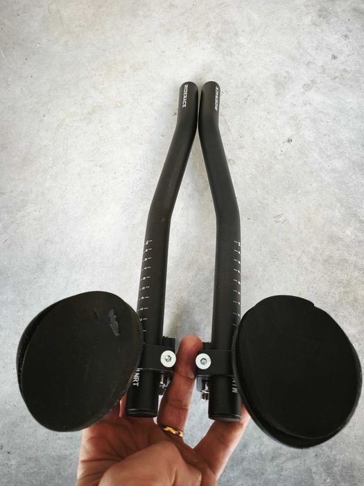 Aero bars / clip on / barras triatlo
