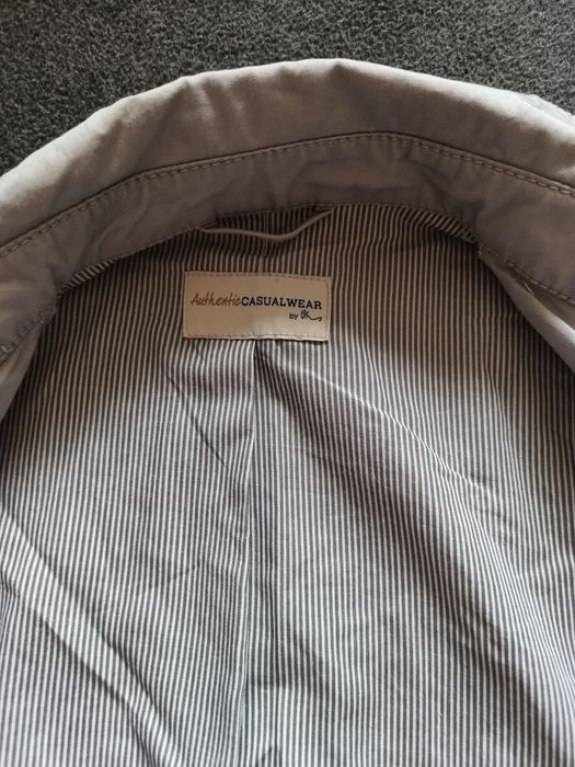 Продам женскую куртку.