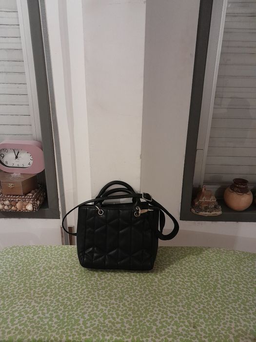 Vendo Mala de Senhora PRIMARK muito bonita como nova