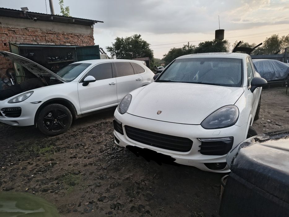 Магнитола карплей головное устройство магнитофон Porsche Cayenne 958 розборка шрот запчасти Volkswagen Porsche Touareg Cayenne