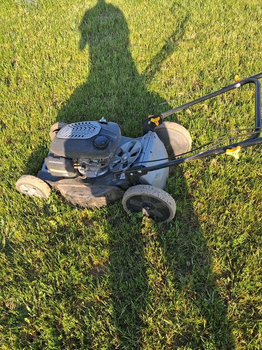 Kosiarka z silnikiem honda gcvx 170
