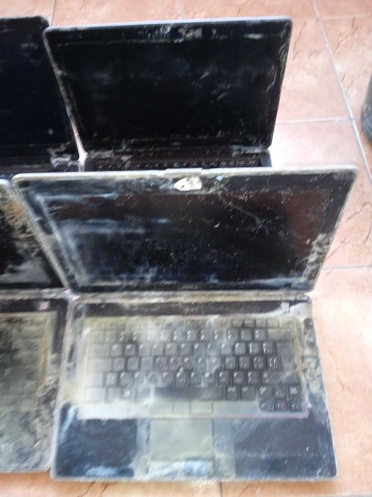 Ноутбук Dell 11 шт компьютер