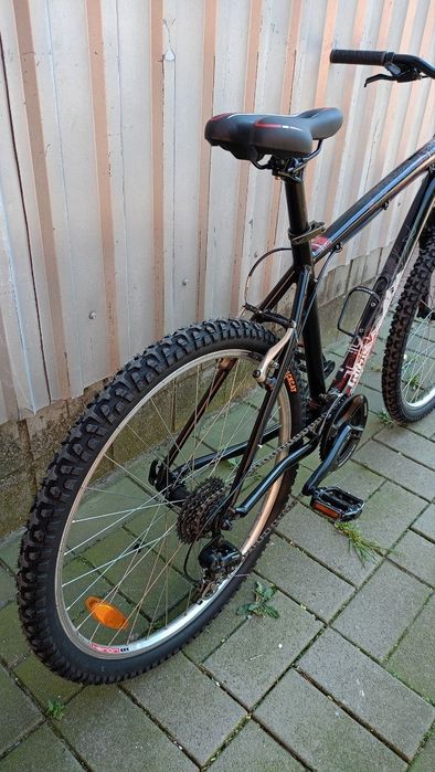 Алюминиевый SPECIALIZED HARD ROCK 26. Горный велосипед.