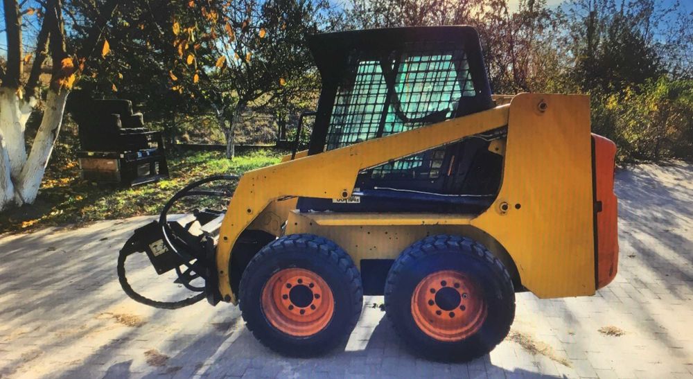 Спецтехніка Фастів. Бобкат BOBCAT навантажувач Wirtgen Iseki ескаватор