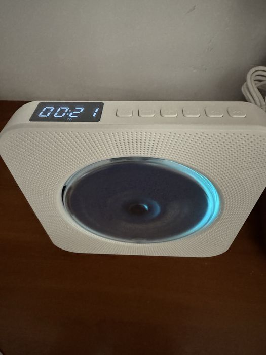 Przenośny odtwarzacz  CD fm blueth Biały