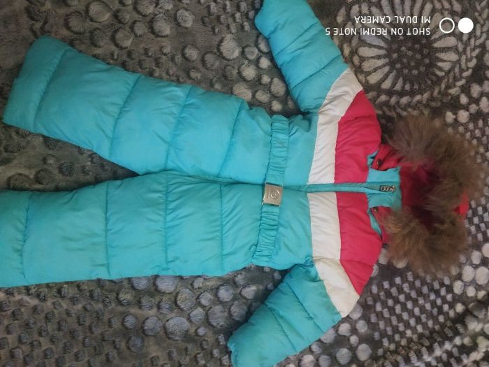 Зимний комбинезон 1-1.5 года