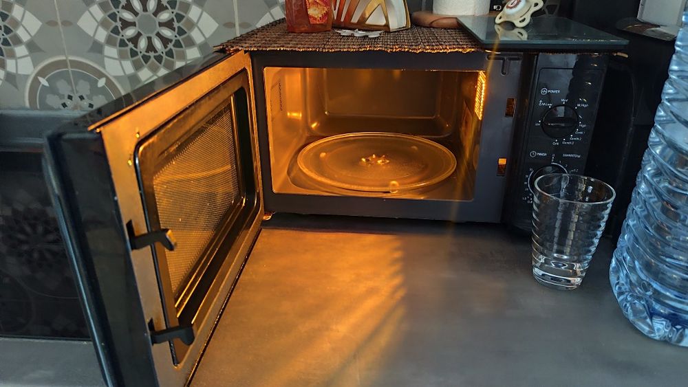 Microondas preto