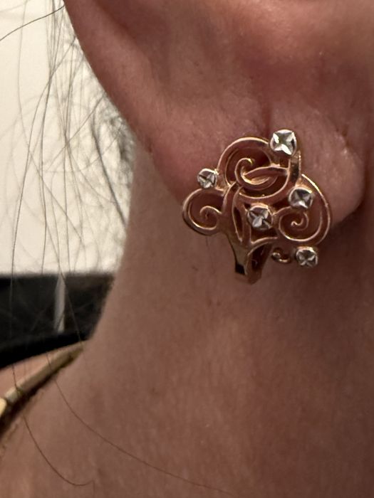 Золотые серьги 585