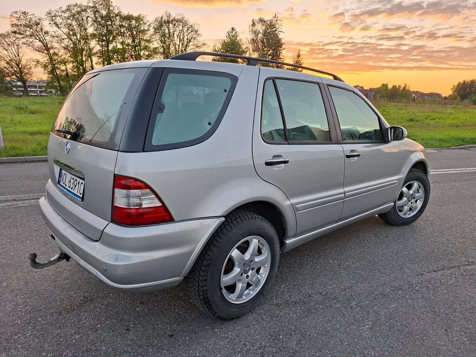 Mercedes ML  W163 400CDI 4.0 V8 250km Lift Hak