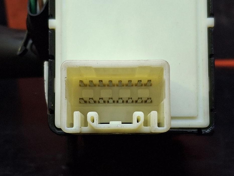 Conjunto / manetes de luzes e limpa vidros ISUZU N (6th Generation)