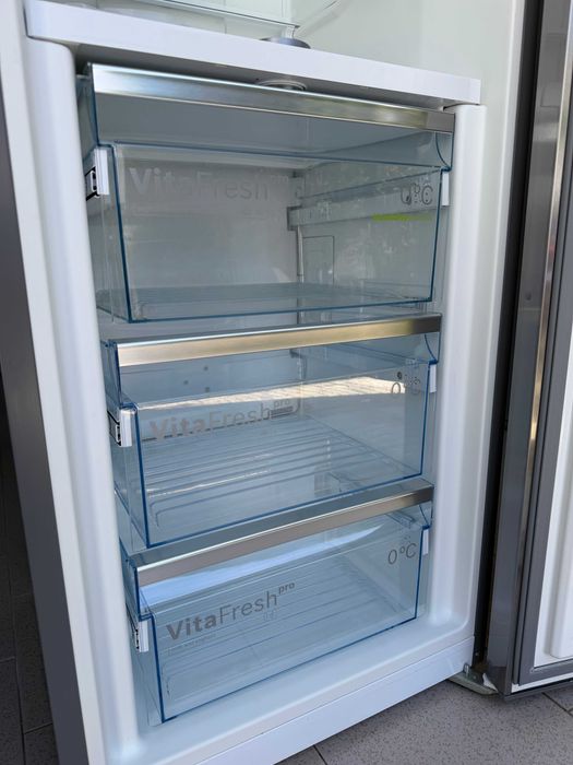 Vendo frigorífico Bosch No Frost 186 cm 300L Inox