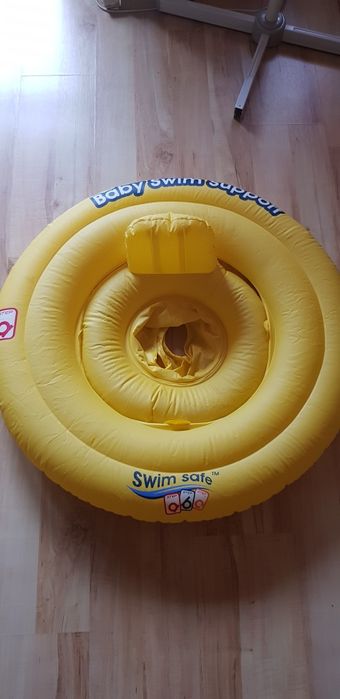 Koło do nauki pływania