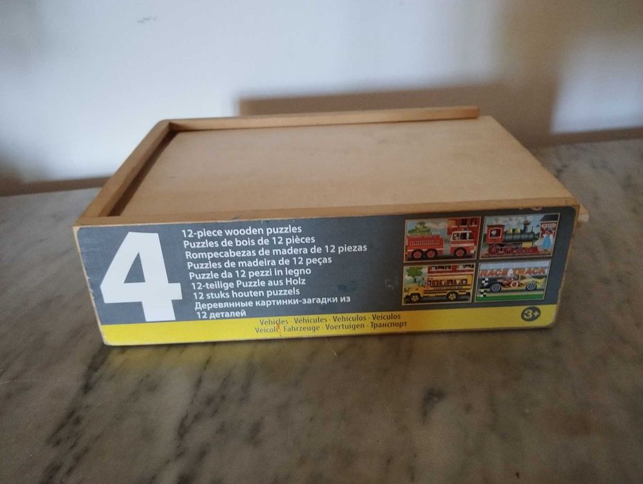 4 puzzles de madeira