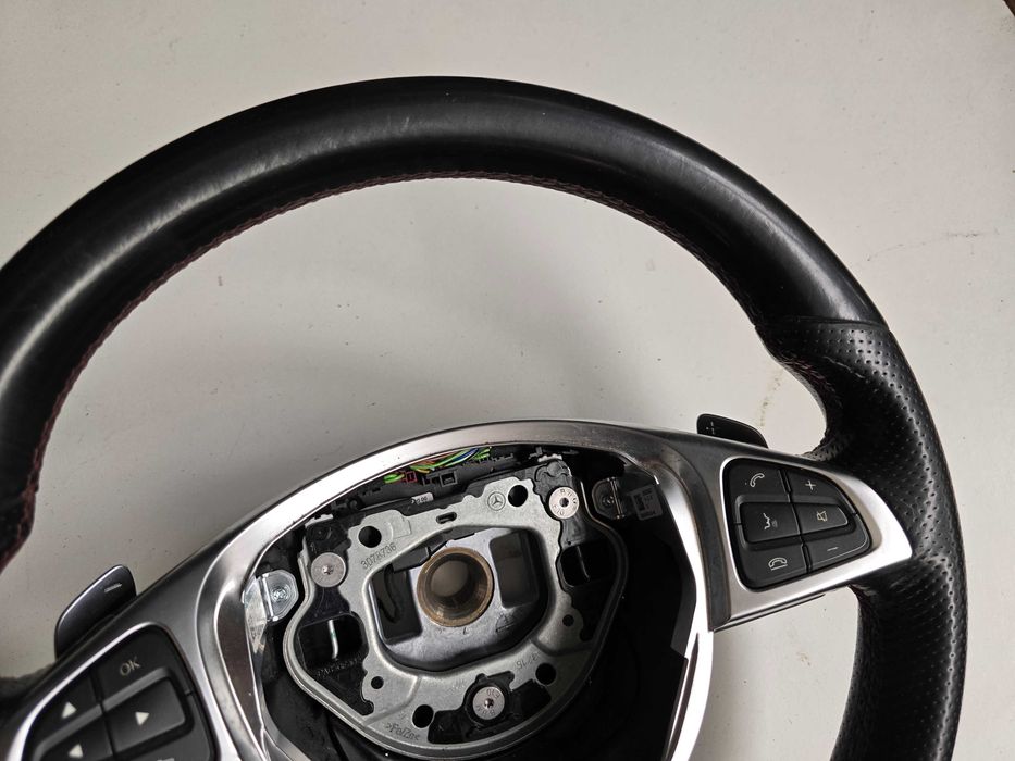 Volante Mercedes CLA W117 AMG (2013 a 2019) c/ patilhas