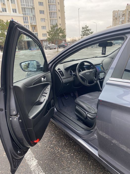 Продам HYUNDAI Sonata yf