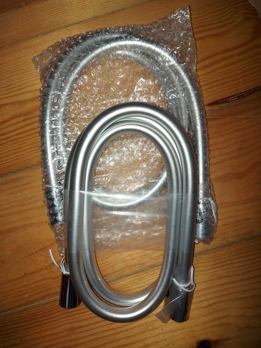 Bichas de chuveiro novas