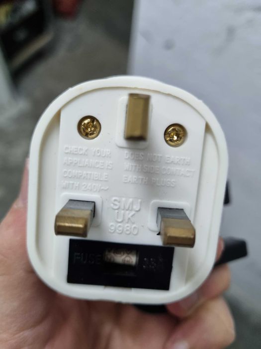 Adaptador de tomada de Euroep para Reino Unido