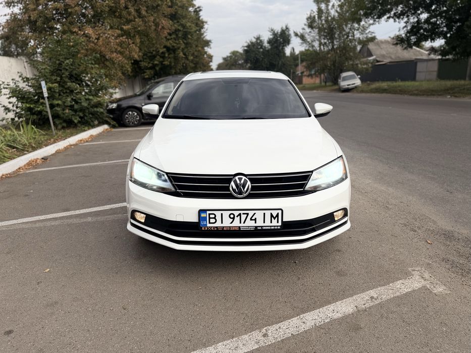 Продам Volkswagen Jetta 2015 SEL