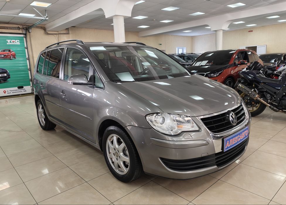 Volkswagen Touran 1.4TSI 16V 6МКПП 2008 р.в. (140 к.с.)