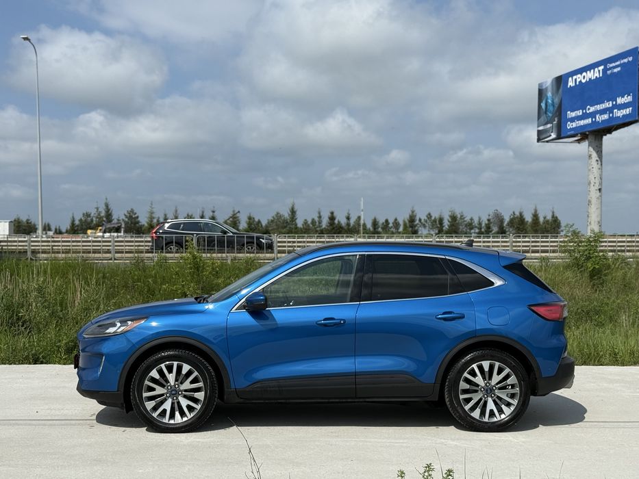 Ford Escape 2020 Titaniun Гібрид 2.5л  4х4