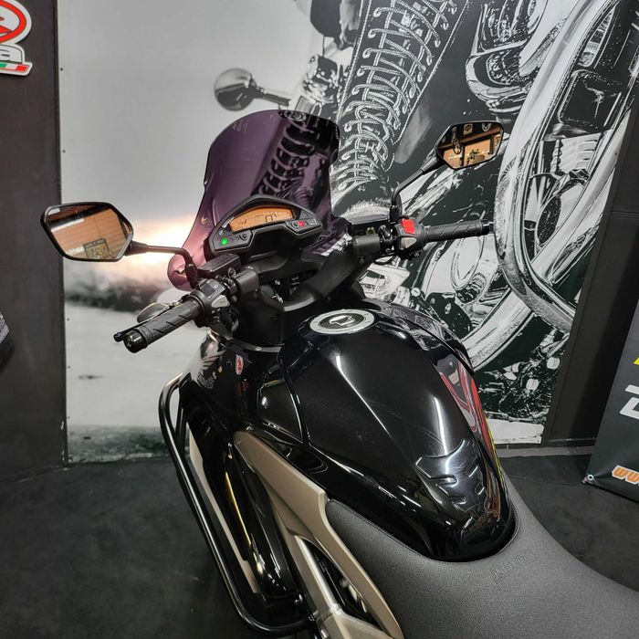 Honda VFR 800 CrossRunner