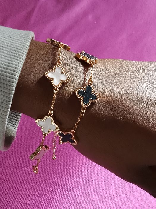 Bijuterias Moda pulseiras e anéis dourados (entrega imediata)