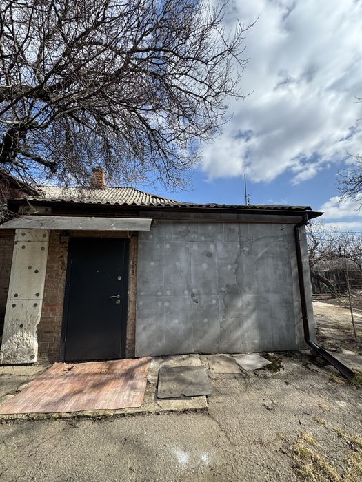 Продам трикімнатну квартиру в приватному секторі