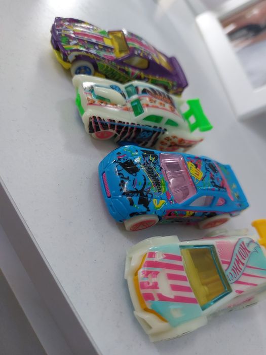 Hot wheels city mega garaż ze smokiem