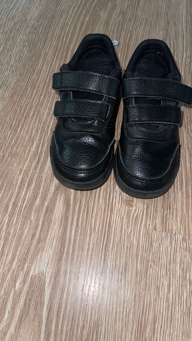 Кросівки дитячі  adidas