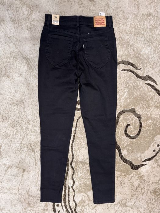 Нові джинси  Levis