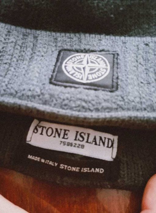 В'язана Шапка-біні італійського бренду Stone Island.