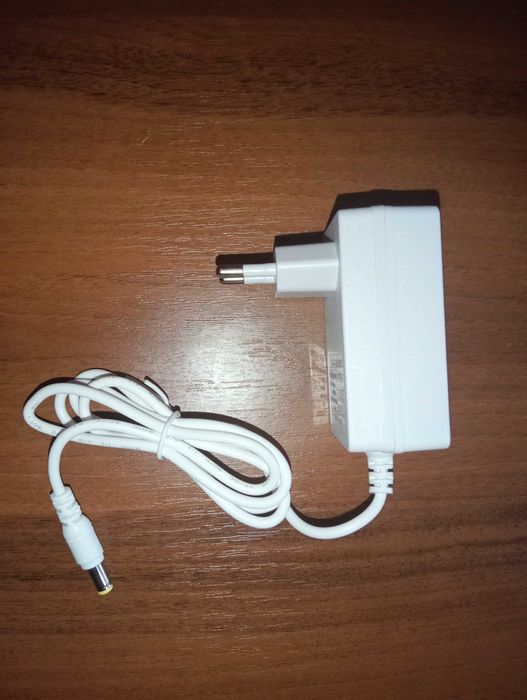 Блок живленя 12В 2А