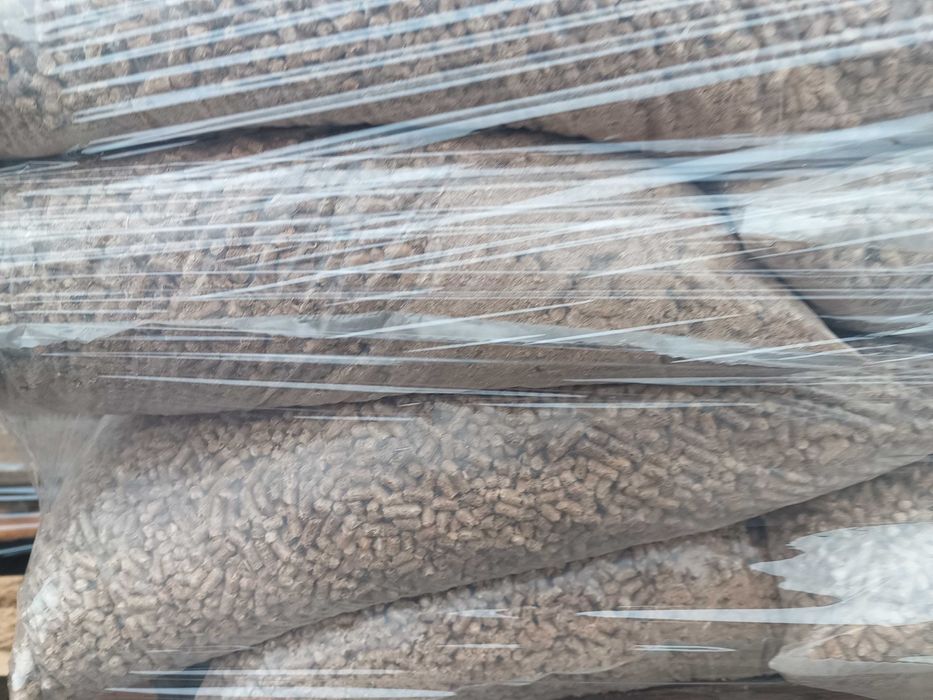 34 za worek,2250 za tone znowu dostawa pellet drzewny 6mm