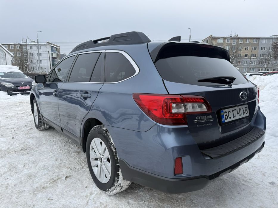 Subaru OUTBACK 2017r