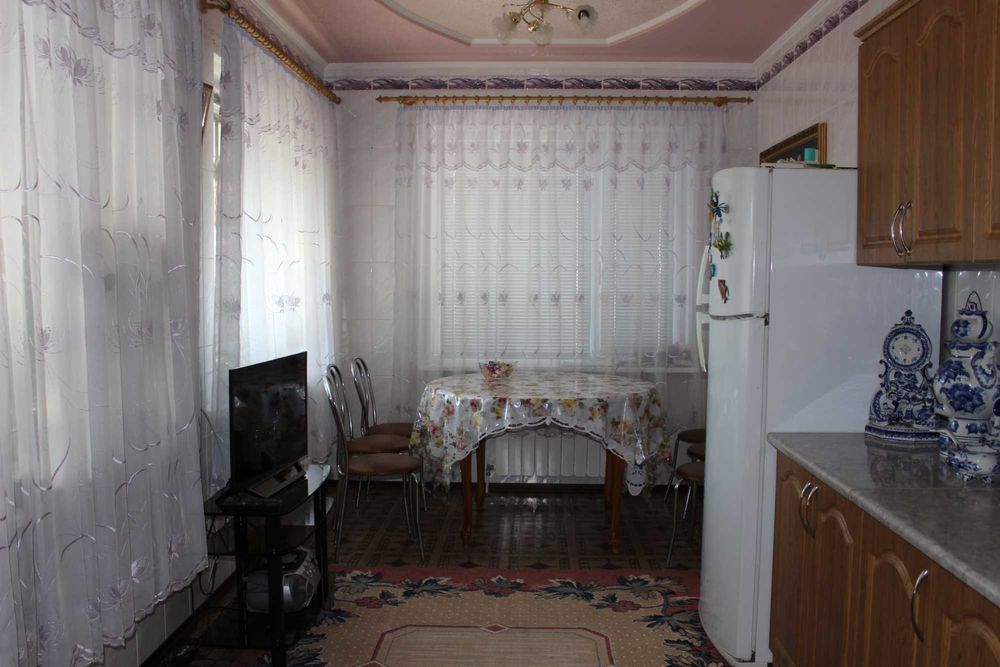 Продаю двухэтажный дом