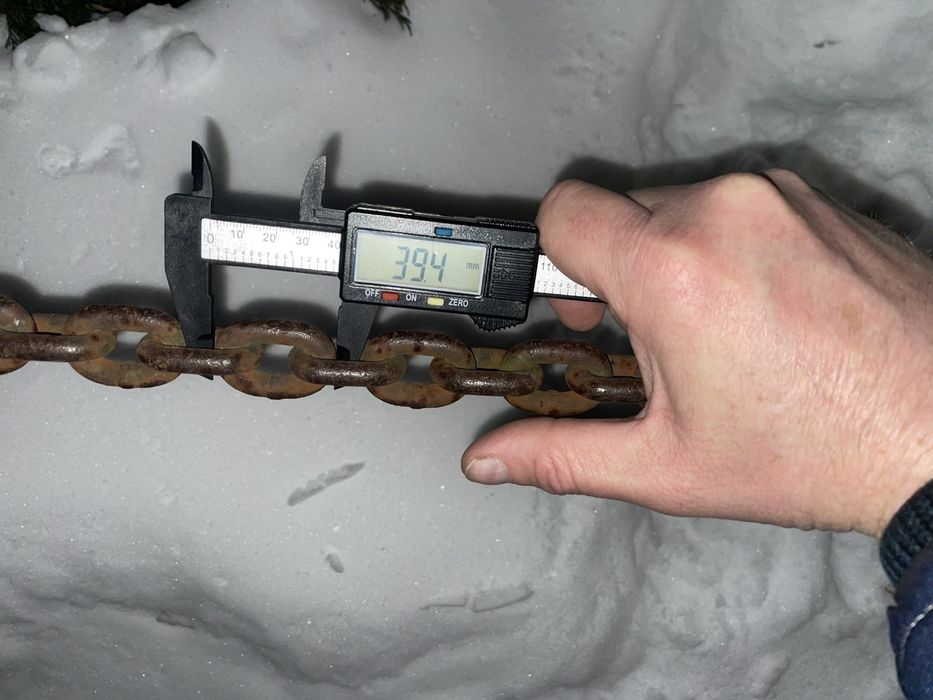 Продам ланцюг 2шт. по 24метра за ціною 110грн. за один метр погонний.