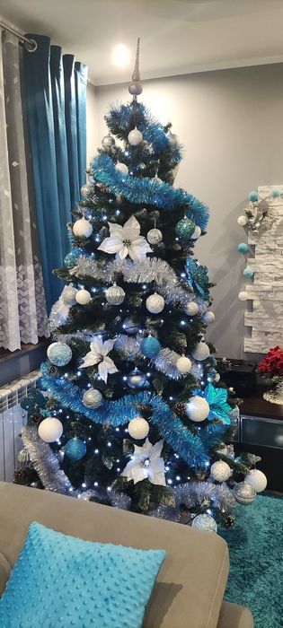 Choinka diamentowa z szyszkami 220cm