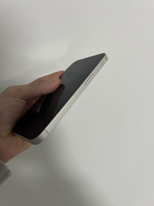 Apple iPhone 13 256 ГБ.