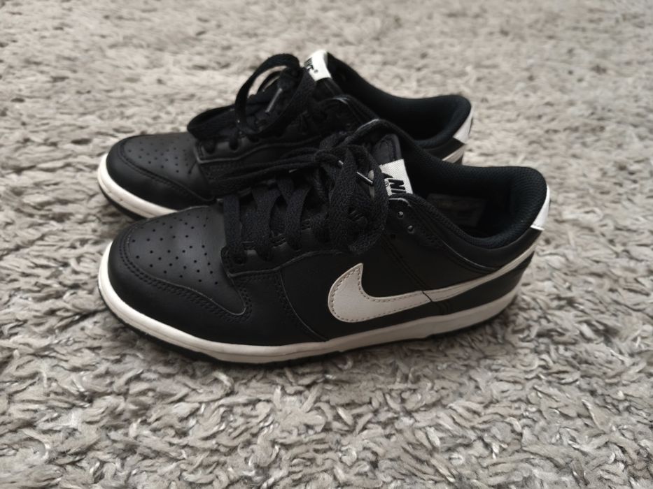 Продам фірмові кросівки NIKE!,