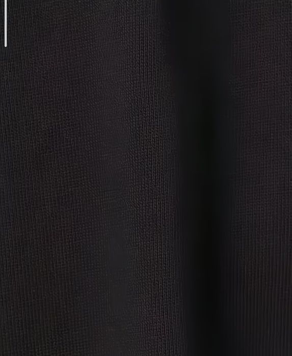 Стильна чоловіча зіпка з замком.