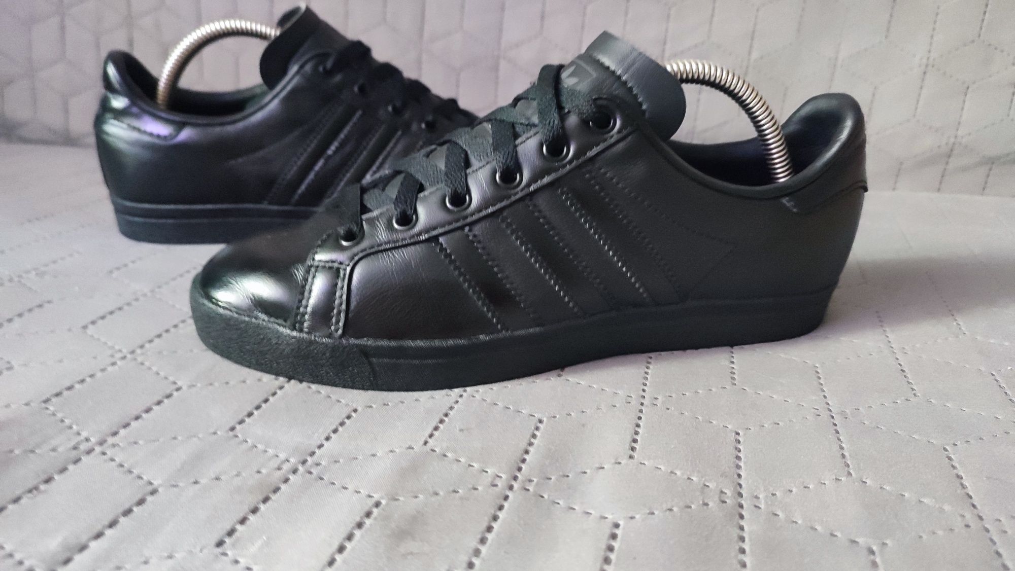 Adidas coast star noir 2025