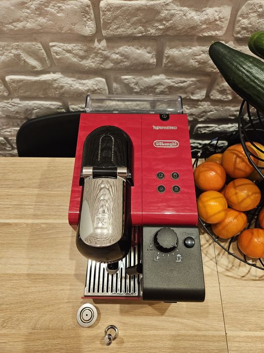 Nespresso DeLonghi Lattissima+