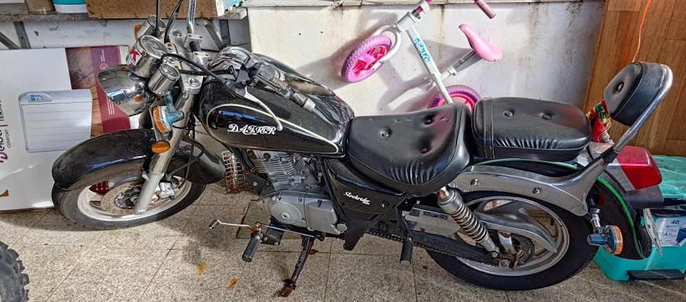 Moto 125 em bom estado